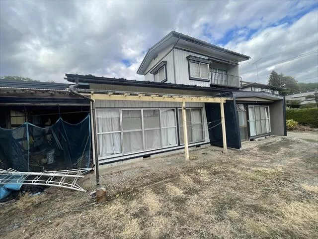 Sannohe County, Gonohe Town, Oaza Ougita, 2-story building, 6DK