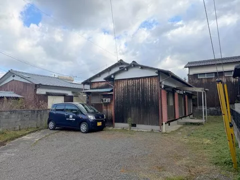 Niihama City, Toyama Town (Niihama Station), single-story building, 4DK