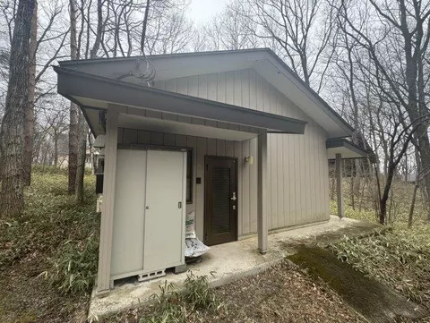 Nasu County, Nasu Town, Oaza Takaku Otsu (Takaku Station) Single-story building, one room