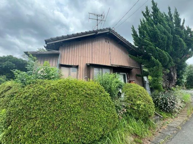 Iizuka City, Namida (Namida Station), single-story building, 3DK