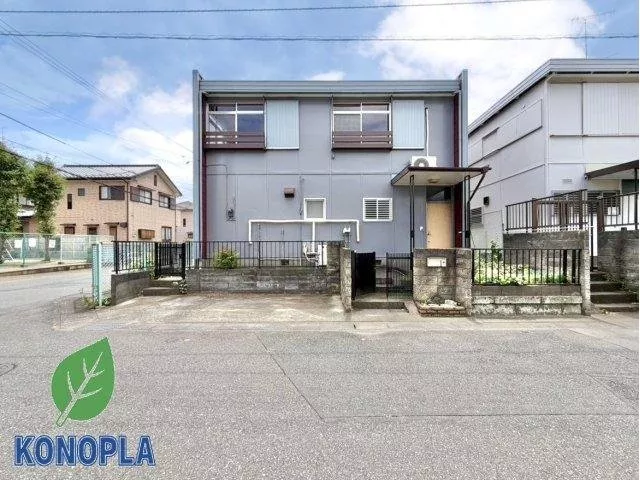 Interior renovation completed ☆ Former Sekisui House construction property ■ Lightweight steel frame ■ City gas ■ Northeast corner lot