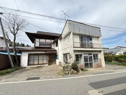 Onuma District, Aizumisato Town, Tateishida, Aza Miyahigashi Otsu (Shin-Tsuruga Station) 2-story building 8DK