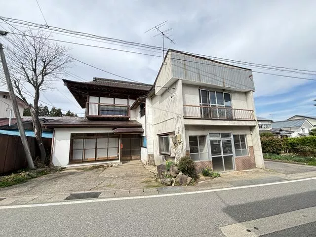 Onuma District, Aizumisato Town, Tateishida, Aza Miyahigashi Otsu (Shin-Tsuruga Station) 2-story building 8DK