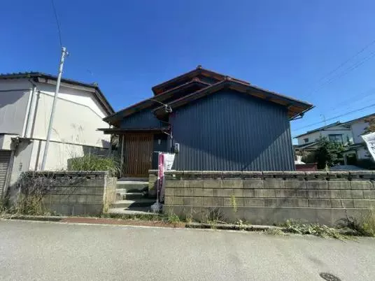 Kaga City Matsugaoka 2-chome (Kaga Onsen Station) 2-story 3LDK