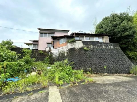 Ureshino City, Ureshino Town, Oaza Yoshida (Hizen-Kashima Station) 2-story building 5DK