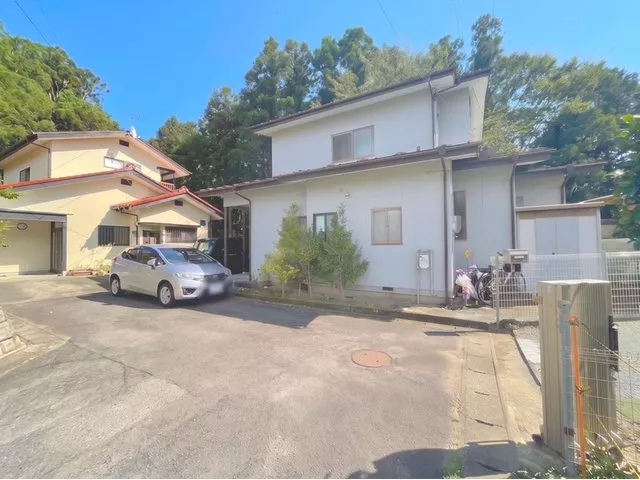 Close to Sendai Minami Interchange, excellent car access♪ There is a history of interior renovations♪