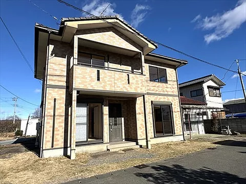 Used single-family home in Konaka-cho, Sano City.