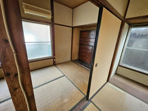 Minami-Awaji-shi, Fukura Otsu 2F 4K

680,000 yen