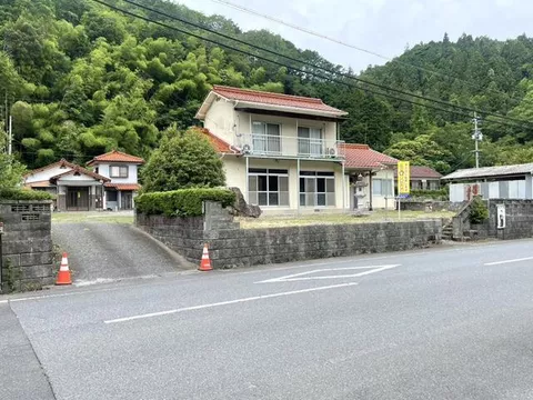 Shunan City, Oaza Kanmine (Tokuyama Station) 2-story 6DK