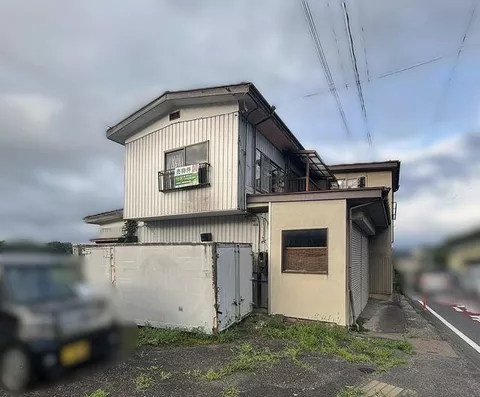 Ishikawa-gun, Ishikawa-machi, Oaza Sawai, Aza Shimizukubo (Iwaki Ishikawa Station) 2 stories above ground, 1 basement, 5DK