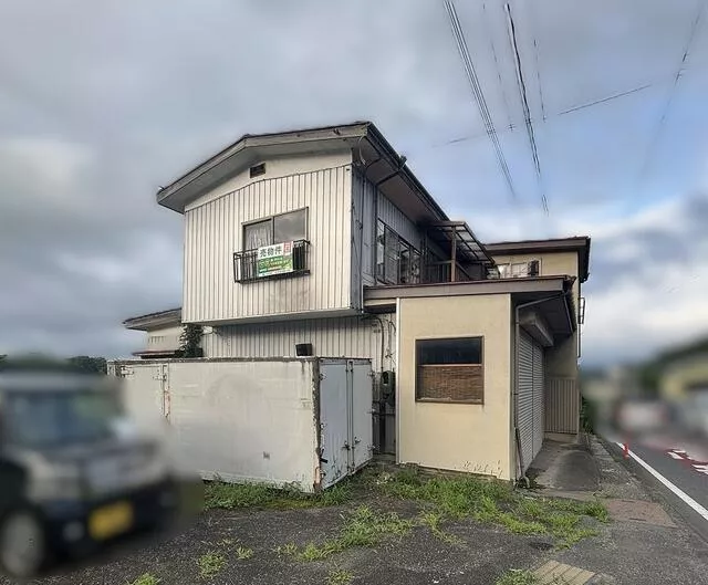 Ishikawa-gun, Ishikawa-machi, Oaza Sawai, Aza Shimizukubo (Iwaki Ishikawa Station) 2 stories above ground, 1 basement, 5DK
