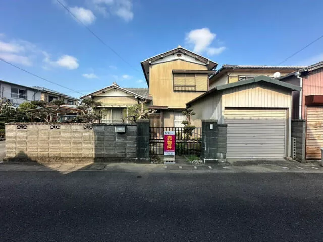 2-story 5DK in Kokufu Town, Tokushima City (Fuchu Station)