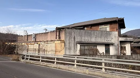 Used single-family home with a store facing the prefectural road in Takase Town, Kamimasa