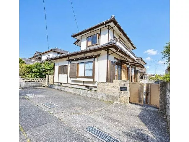 ☆Interior renovation completed☆■Parking for 2 cars♪ Supermarket and convenience store 3 minutes by car