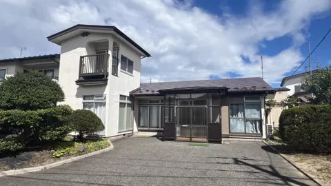 2-story building, 6SDK in Oiwake, Tenno, Katagami City
