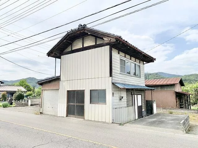 Kanra District, Shimonita Town, Oaza Umayama (Chihei Station) 2-story 4K
