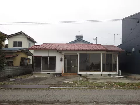 Kitakata City, Sekishiba Town, Shimoshiba Aza Matoba (Kitakata Station) Single-story building 2LDK