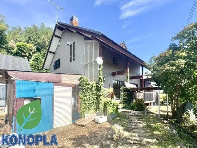 Log house-style residence ☆ 145 tsubo of spaciousness ♪ ■ Corner lot ■ Wood stove ■ Lofted ceiling ■ Air conditioning