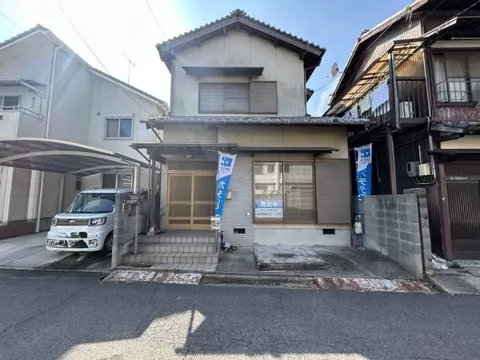 Imabari-shi, Imabari 6-chome Honmachi (Imabari station) 2F 3LDK

4.99 million yen