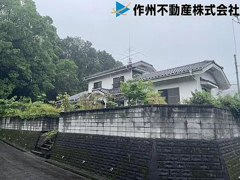 Used single-family home, 30 minutes walk from JR Nippo Main Line, Kitsuki Station