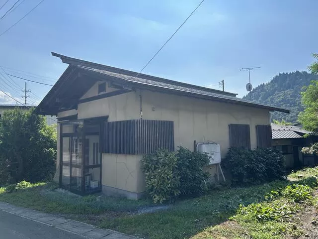 Odate City, Hinai Town, Ougita, Shirasuna (Ougita Station) 1 floor above ground and 1 basement, 8SDK