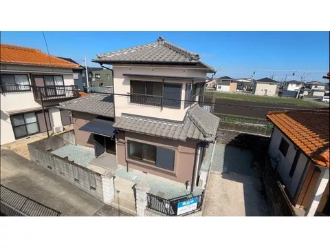 【Open house held】Interior and exterior renovated / Move-in possible within the year / New earthquake resistance compliance / Water area replaced /