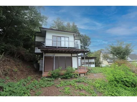 With solar panels! Bright 4LK all-electric used house♪ ◆ Parking for 2 cars available◆