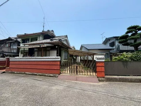 Matsuyama City Takahama Town 1-chome (Takahama Station) 2-story 4DK