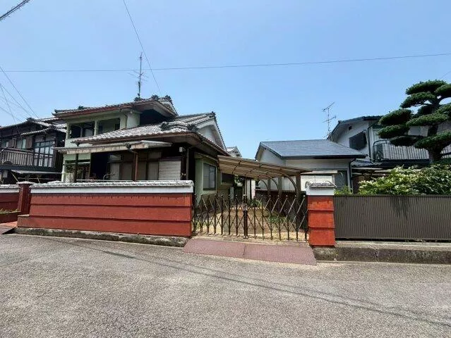Matsuyama City Takahama Town 1-chome (Takahama Station) 2-story 4DK