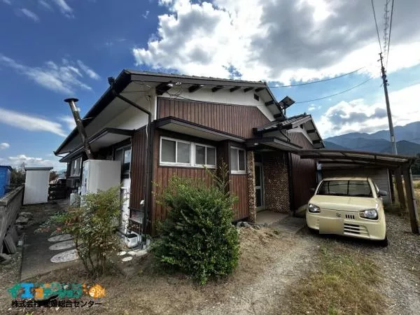 Niihama City, Hagiue (Nakahagi Station) Single-story building 5DK