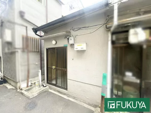 1-1 Ika, Minato Ward, Osaka City (Bentencho Station) Single-story building One room