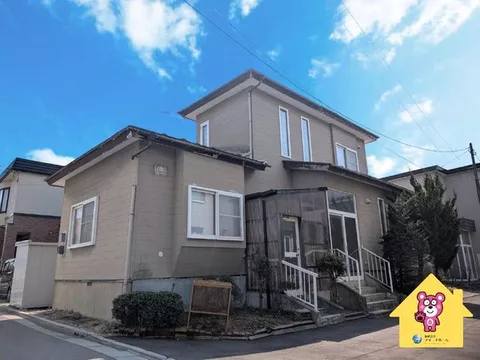 4 minutes on foot from the tram stop <Thorough consultation + viewing course / Quick viewing course available♪>