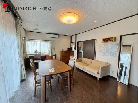 Enjoy reading or café time leisurely on a spacious balcony♪ - Image 2