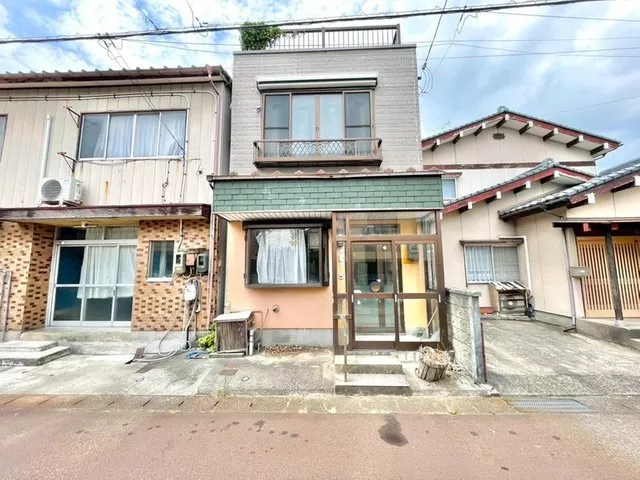 【8K and plenty of rooms ◎】 You can live without feeling cramped and use it for your preferred purpose.