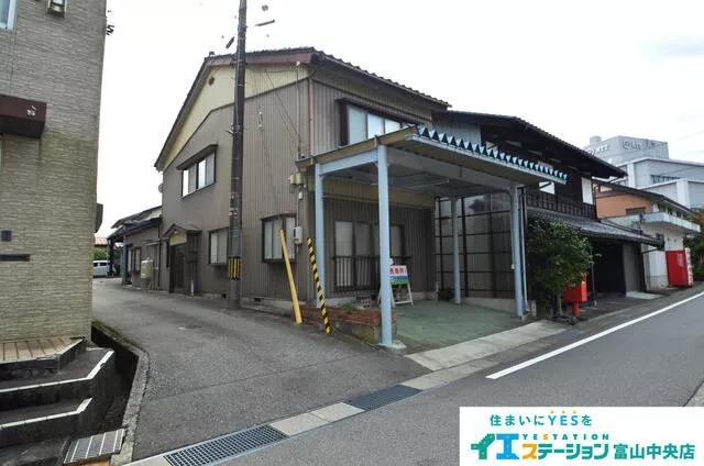Toyama City, Yao Town Fukushima (Echichu-Yao Station) 2-story 6DK