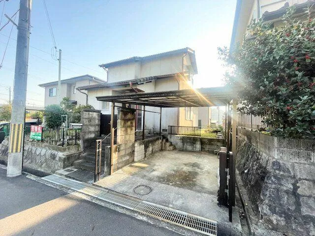 Takadadai 1-chome, Kamigori-cho, Ako-gun (Kamigori Sta.) 2F 5DK

1,800,000 yen