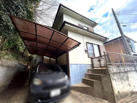 ◆Japanese-style room ◆Flooring ◆Shutters ◆Carport ◆Veranda ◆Within a developed subdivision