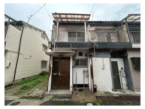 Recommended as an investment property, about a 23-minute walk from Keihan Main Line "Kayashima," south-facing balcony.
