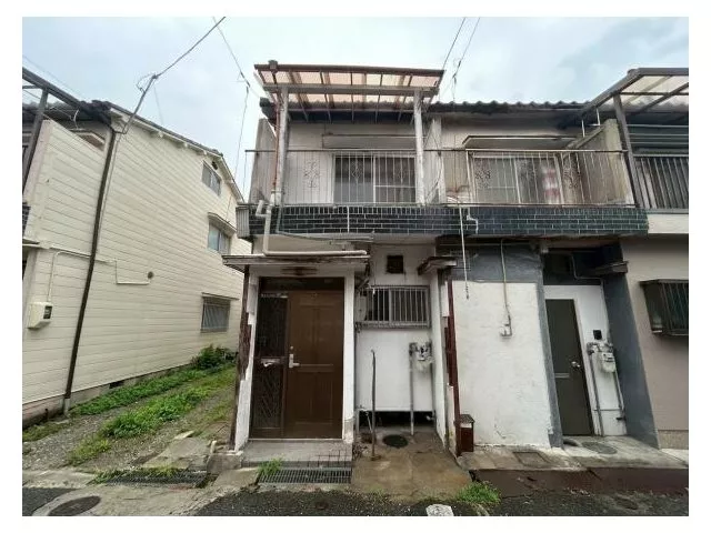 Recommended as an investment property, about a 23-minute walk from Keihan Main Line "Kayashima," south-facing balcony.