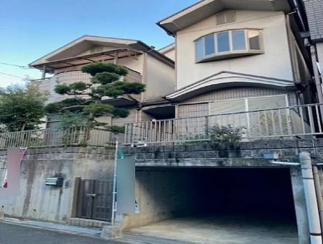 Used single-family home, Kintetsu Nara Line Hyotan-yama Station, 14-minute walk