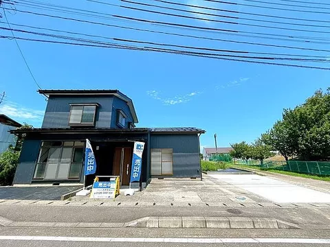 Used single-family home Joetsu City Onuki 2-chome, single-family home