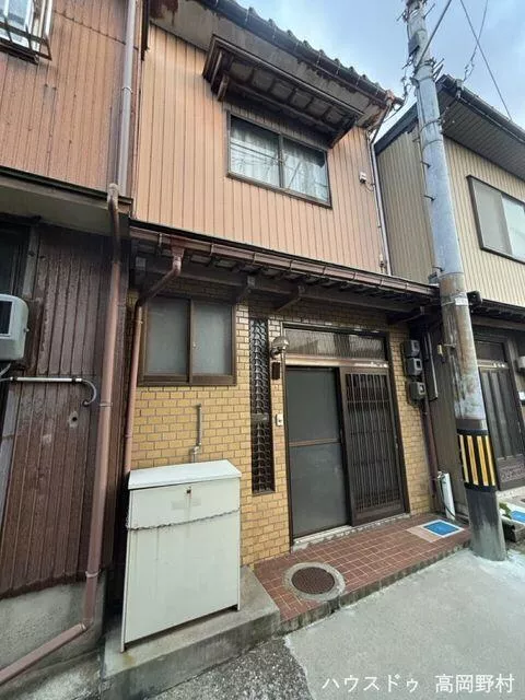 Takaoka City, Kyomachi (Hirokoji Station), 2-story, 6DK