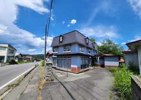 Owani Town, Minamisugihara District, Oaza Karagushi, Toigashira (Nagamine Station) 2-story 8DK