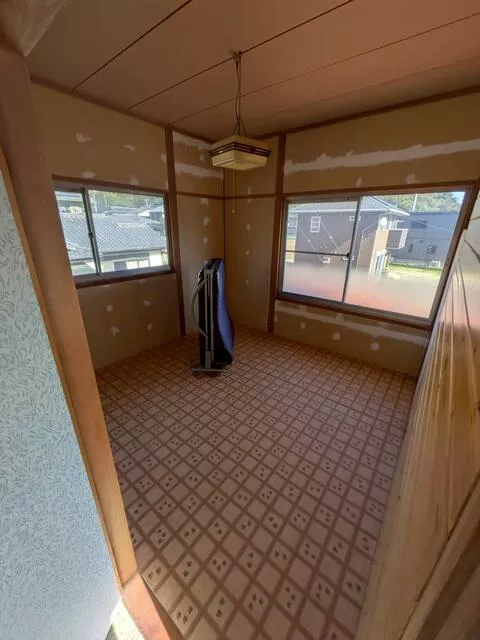 Kannohara, Tomioka-city (Kannohara station) 2F 3DK

1.9 million yen