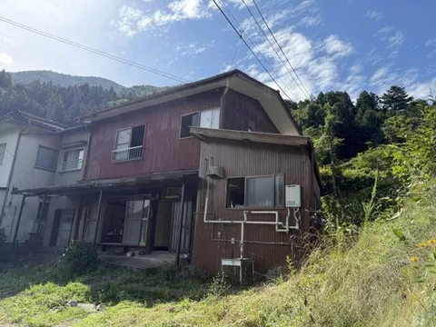 Kiso Hirazawa, Oaza Shiojiri City (Kiso Hirazawa Station) 2-story building 8LDK