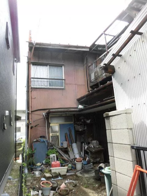 Soka City, Yoshimachi 5-chome (Tanzuka Station) 2-story building 2DK