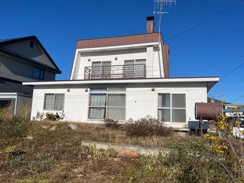 Ainu Town (Ainu Station) 1.2 million yen