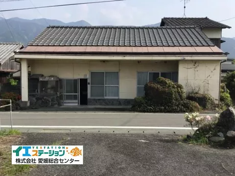 Ishitsune, Tambara-cho, Saijo-city (Mibugawa station) 2F 8SK

3.8 million yen