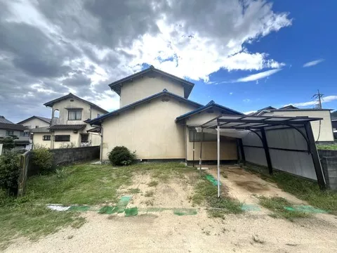 Asakuchi City, Kanemitsu Town, Utsumi (Kanemitsu Station), two-story building, 5DK
