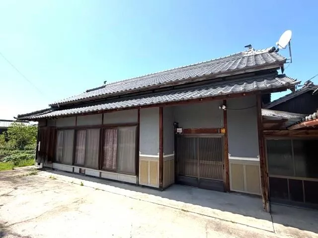 Manno Town, Nakado District, Yoshino (Tadotsu Station) Single-story building 6DK